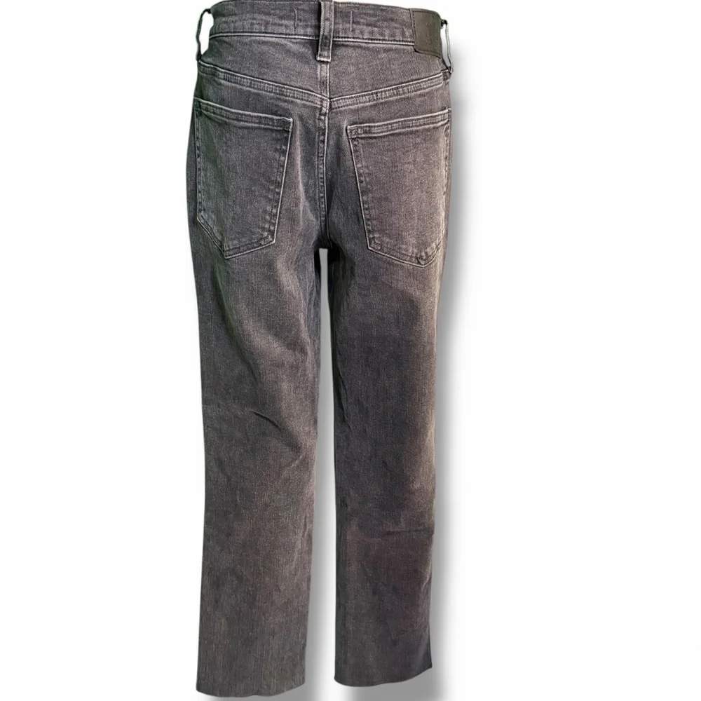 Madewell ‘Petite Mid-Rise Stovepipe Jeans in “Armand” Wash: Raw-Hem Edition 27P